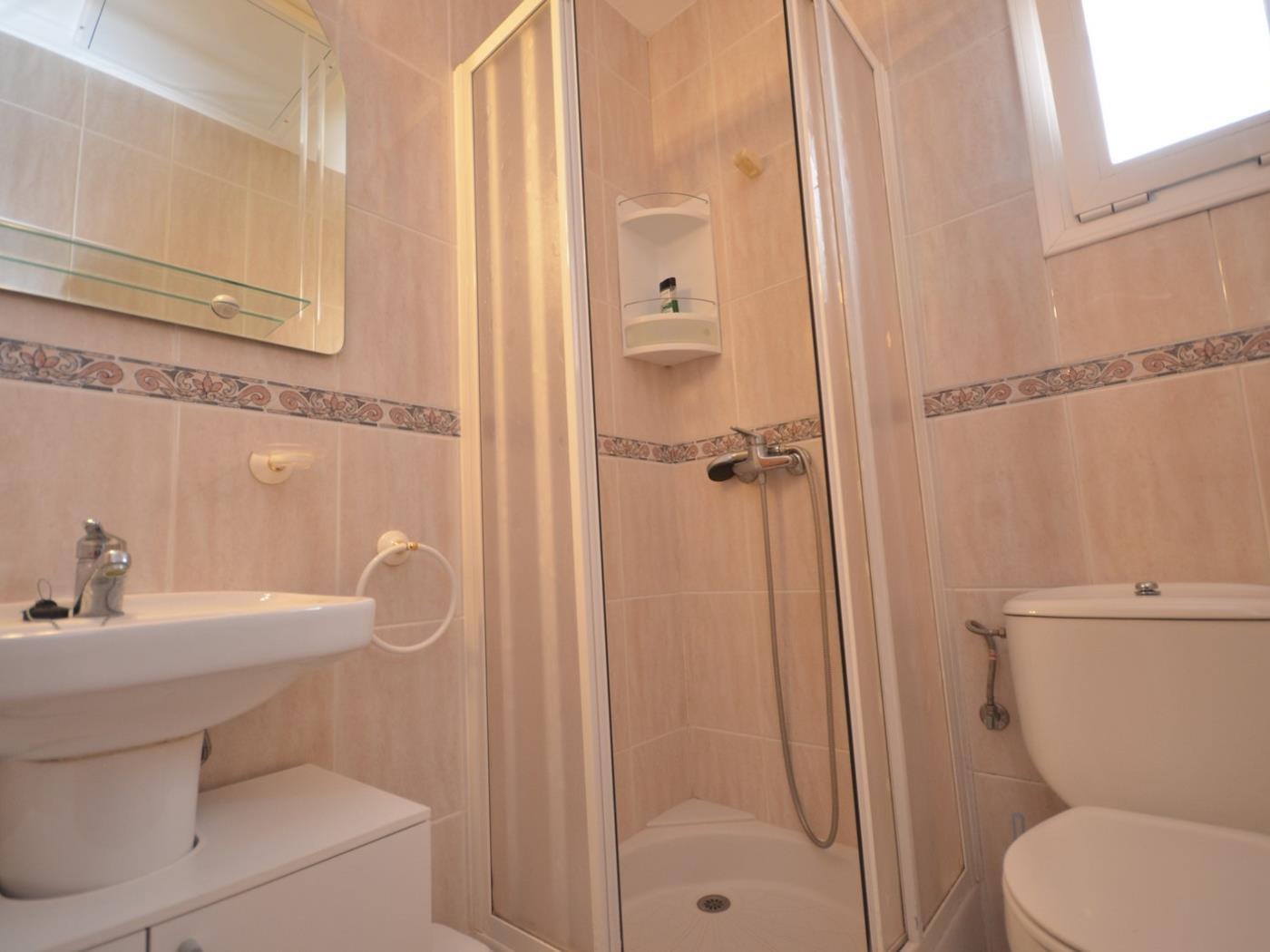 image VILLA CON PISCINA PRIVADA Y FANTASTICOS JARDINES 27
