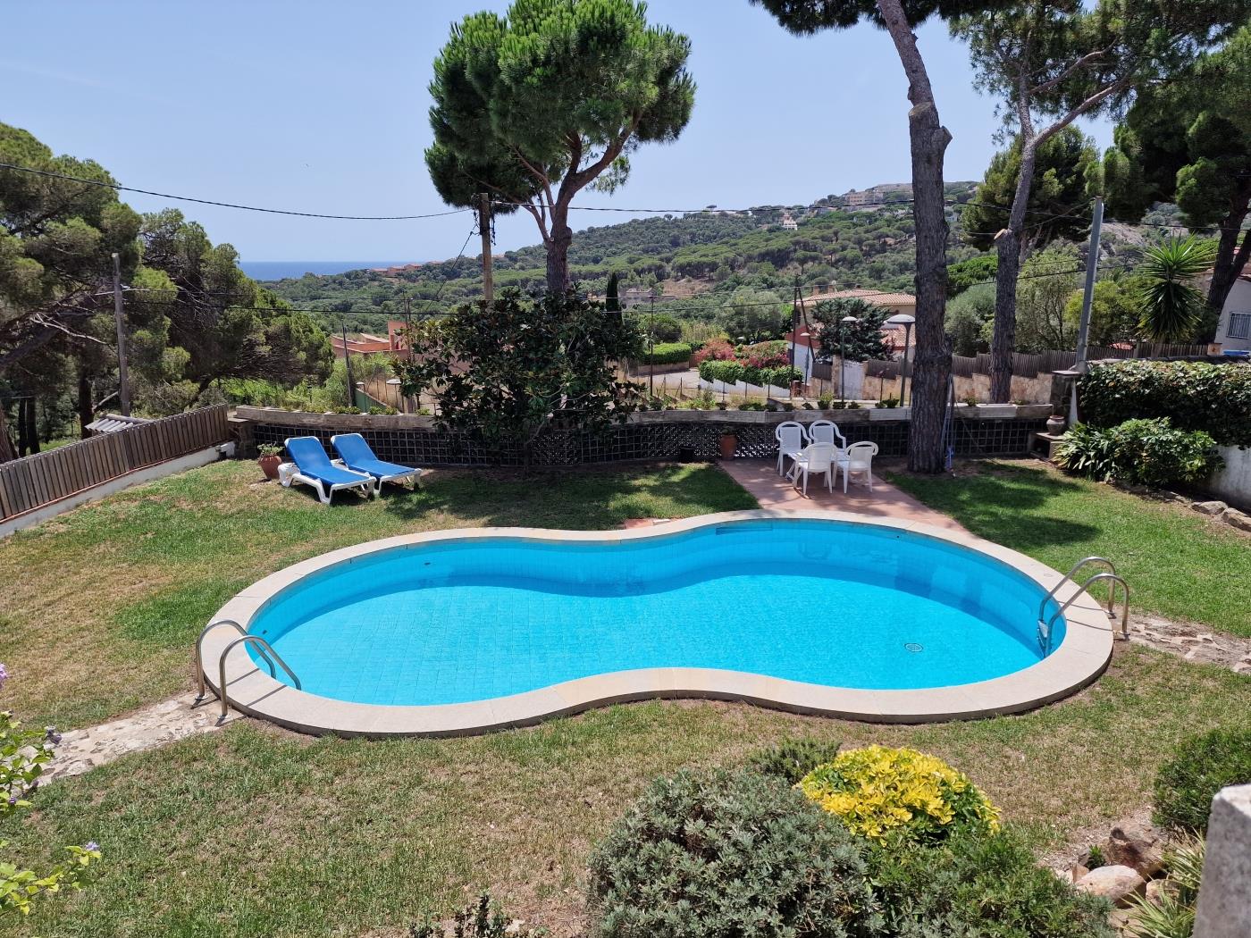 image VACATION VILLA IN S'AGARÓ 17