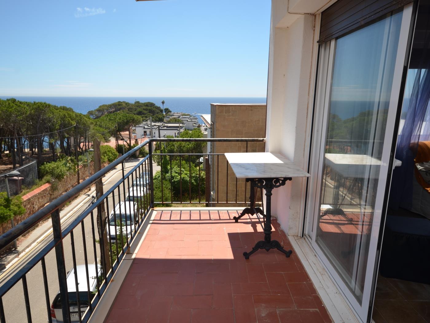image APARTMENT AT WALKING DISTANCE FROM THE BEACH AND POOL 13