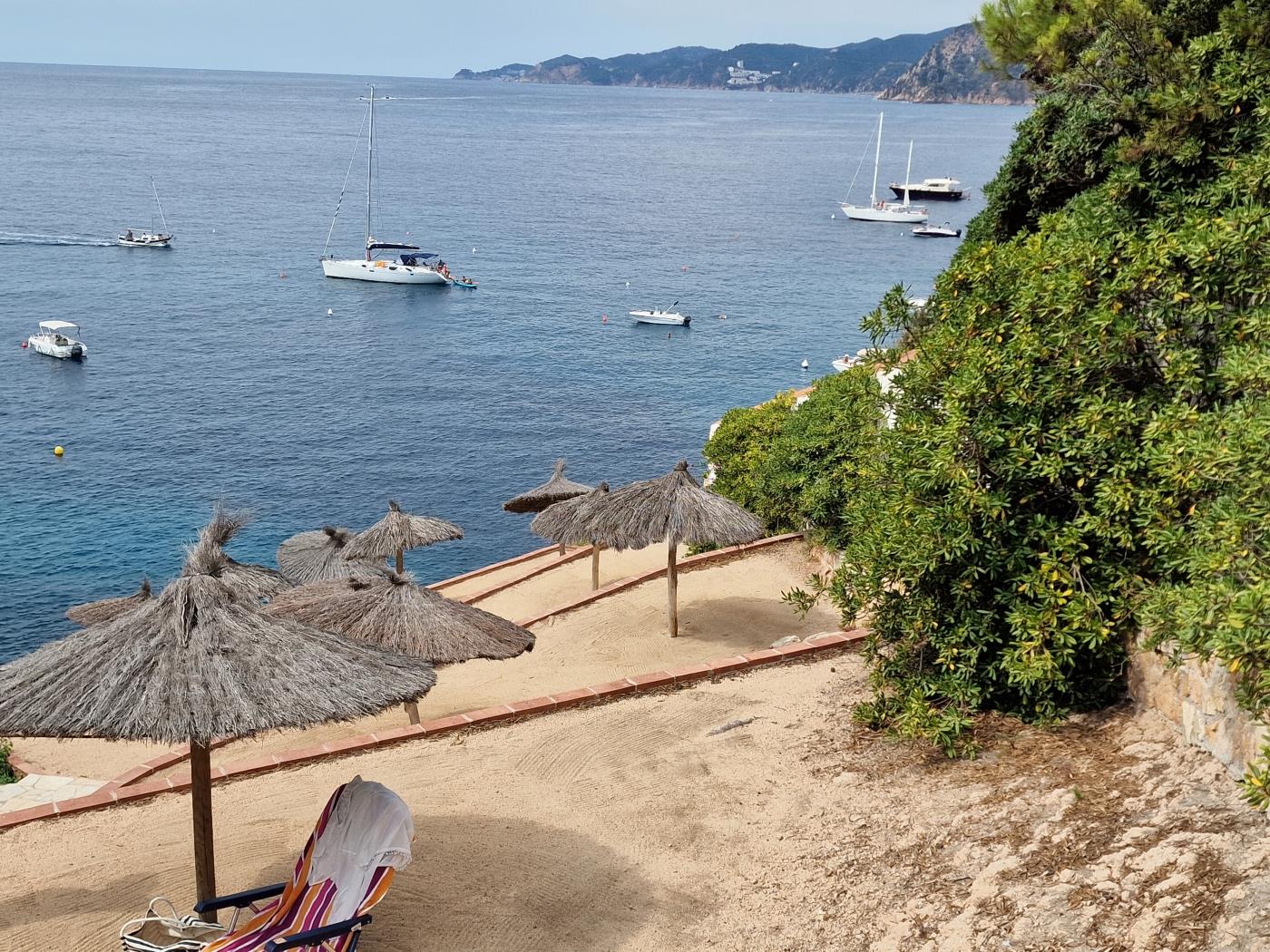 image APARTMENT AT WALKING DISTANCE FROM THE BEACH AND POOL 17