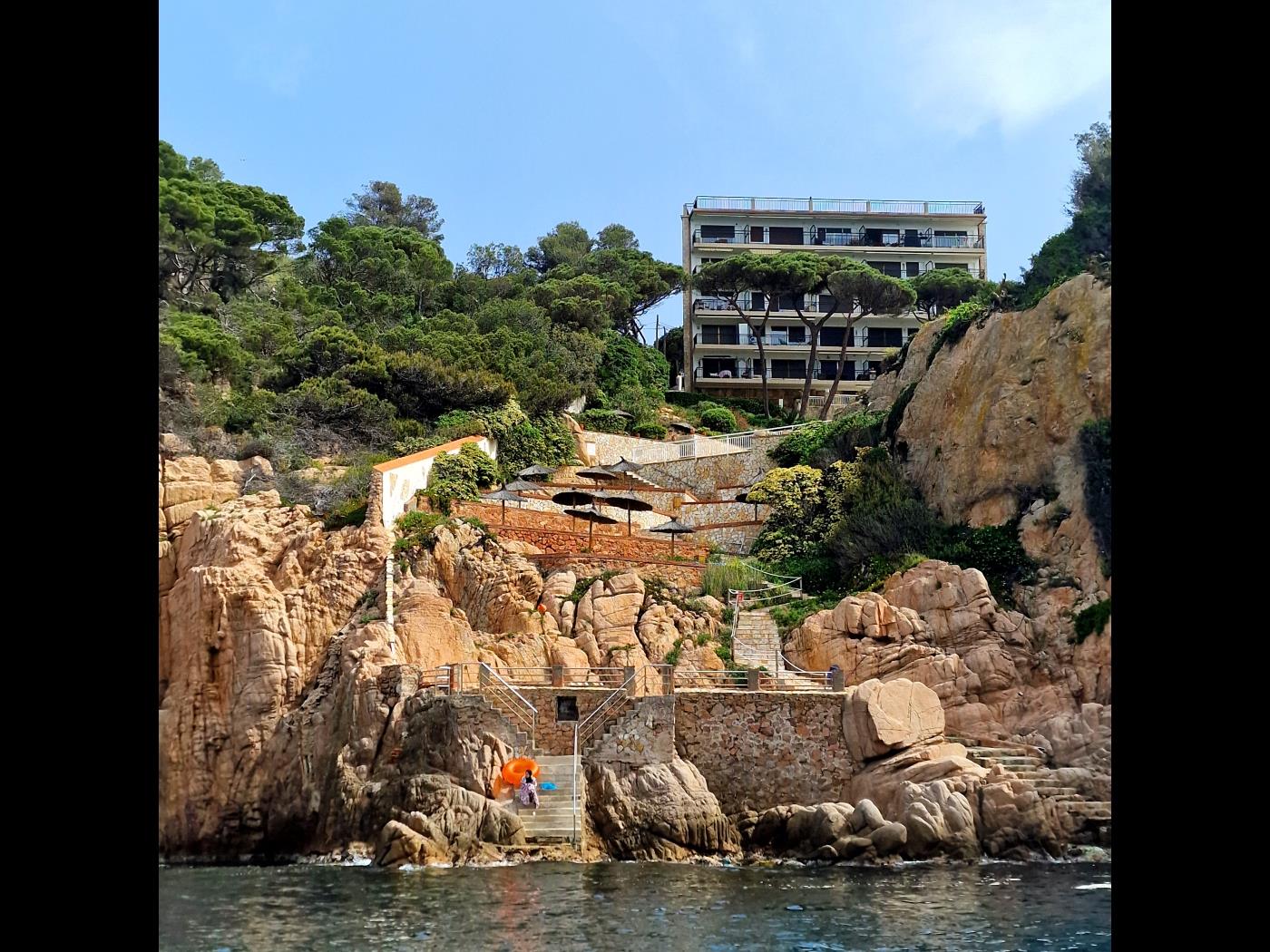 image APARTMENT AT WALKING DISTANCE FROM THE BEACH AND POOL 21