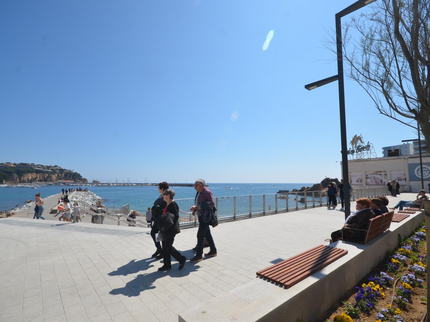 image IDÉAL APPARTEMENT RÉFORMÉ EN PREMIÈRE LIGNE DE MER 11