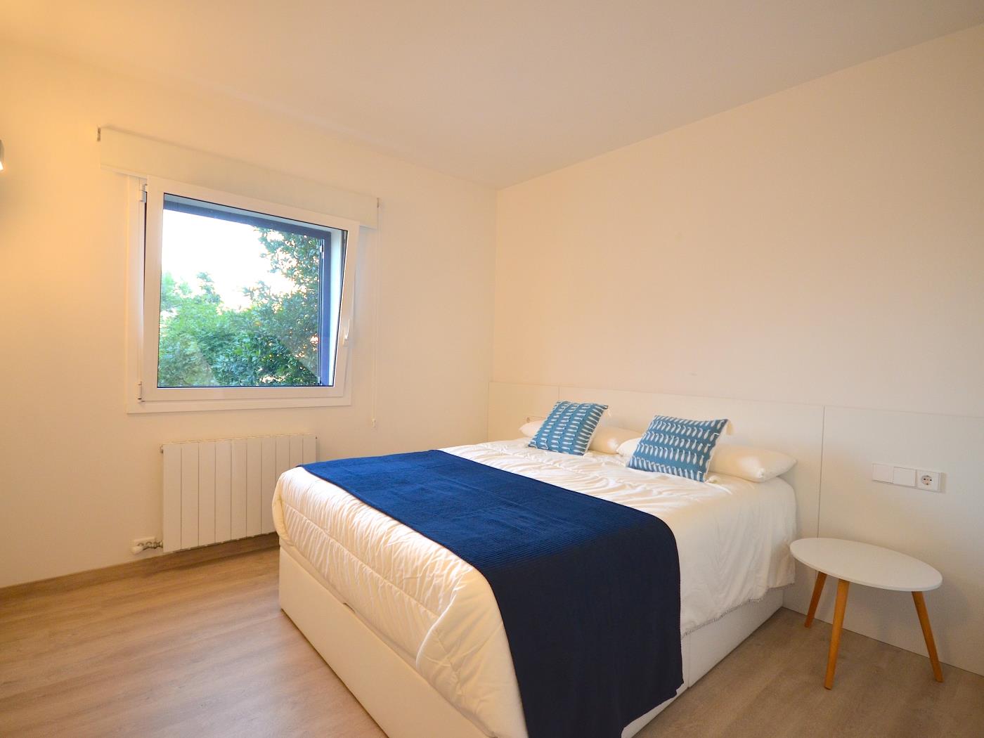 image IDÉAL APPARTEMENT RÉFORMÉ EN PREMIÈRE LIGNE DE MER 7