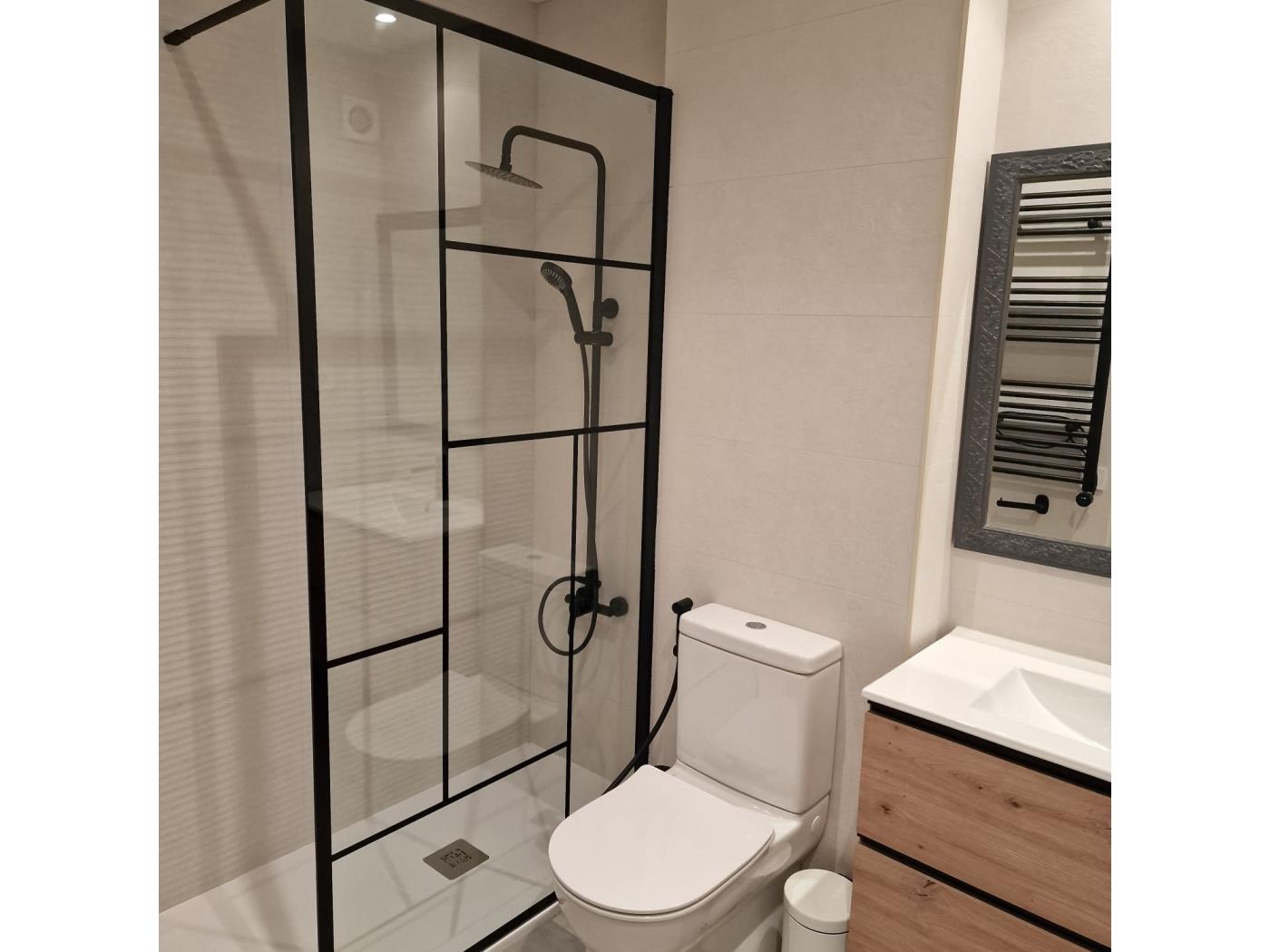 image Duplex in town center, great terrace and parking. 16