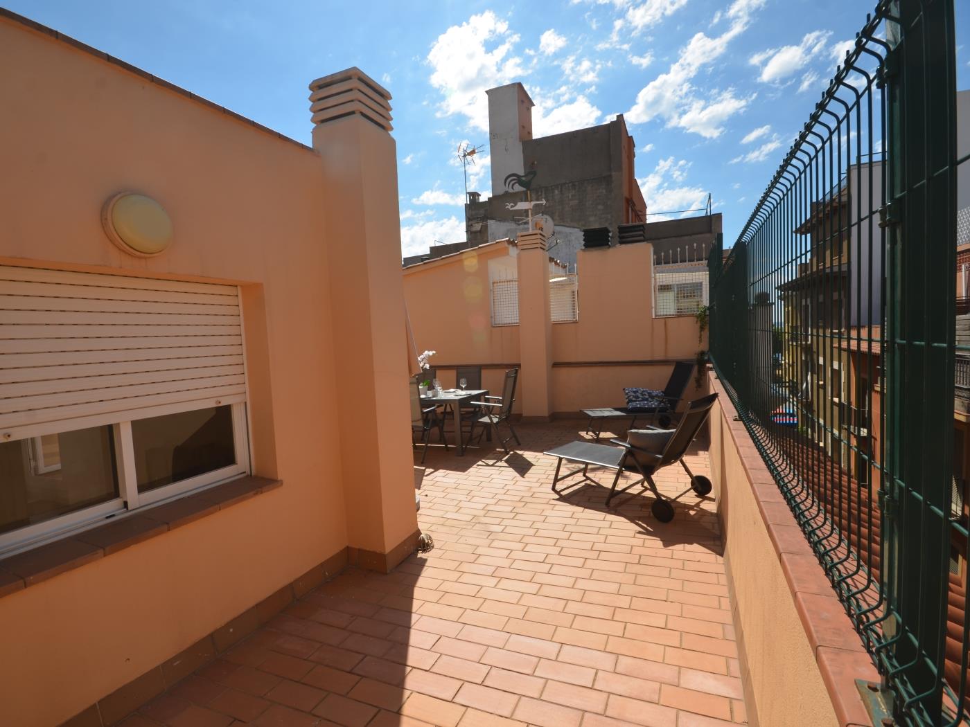 image Duplex in town center, great terrace and parking. 22