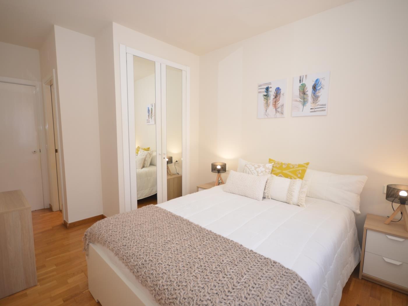 image Duplex in town center, great terrace and parking. 8