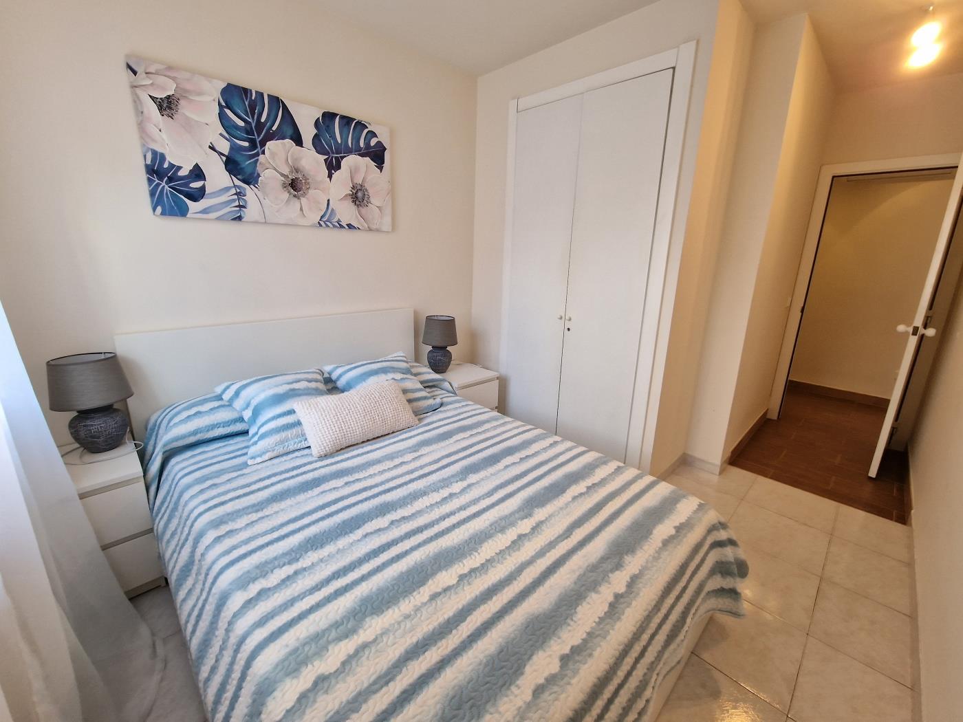 image Duplex in town center, great terrace and parking. 9