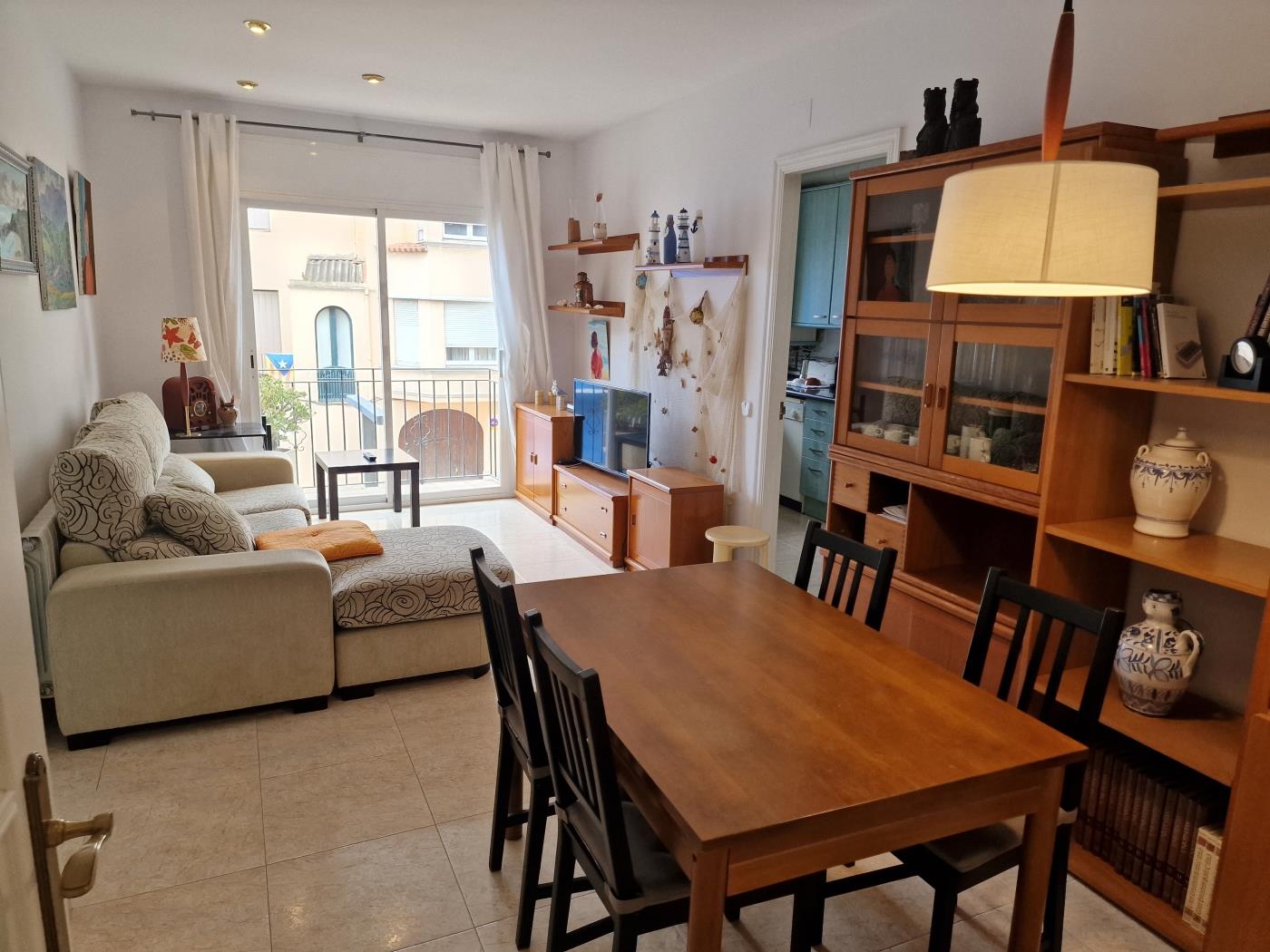 image APPARTEMENT DANS LE CENTRE HISTORIQUE, PRÈS DE LA PLAGE 2