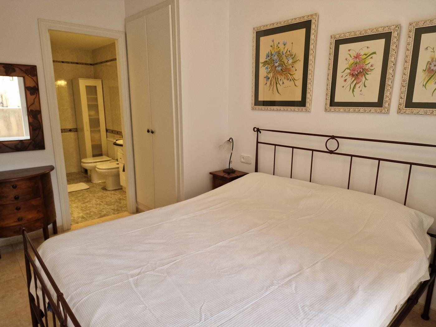 image APPARTEMENT DANS LE CENTRE HISTORIQUE, PRÈS DE LA PLAGE 9