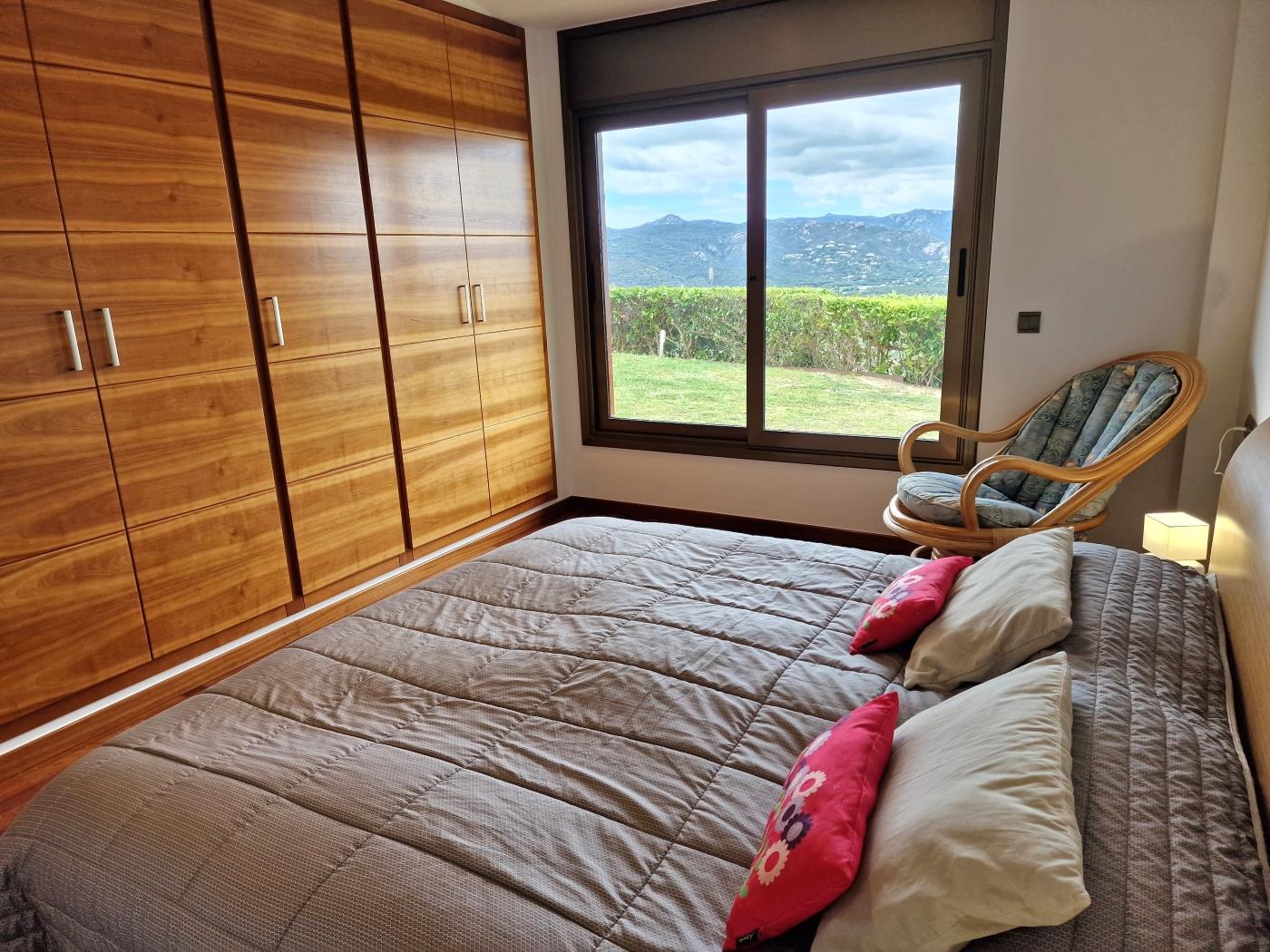image VILLA CON PISCINA PRIVADA Y FANTÁSTICAS VISTAS AL MAR Y MONTAÑA 25