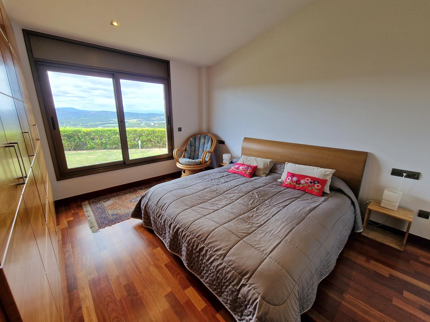 image VILLA CON PISCINA PRIVADA Y FANTÁSTICAS VISTAS AL MAR Y MONTAÑA 26