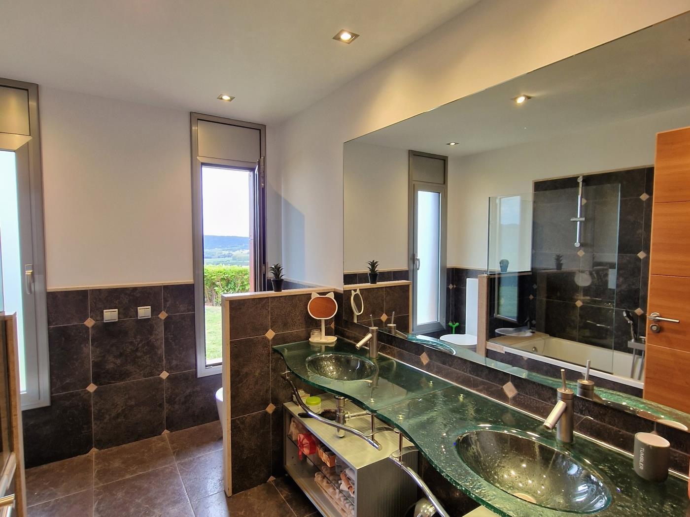 image VILLA CON PISCINA PRIVADA Y FANTÁSTICAS VISTAS AL MAR Y MONTAÑA 28