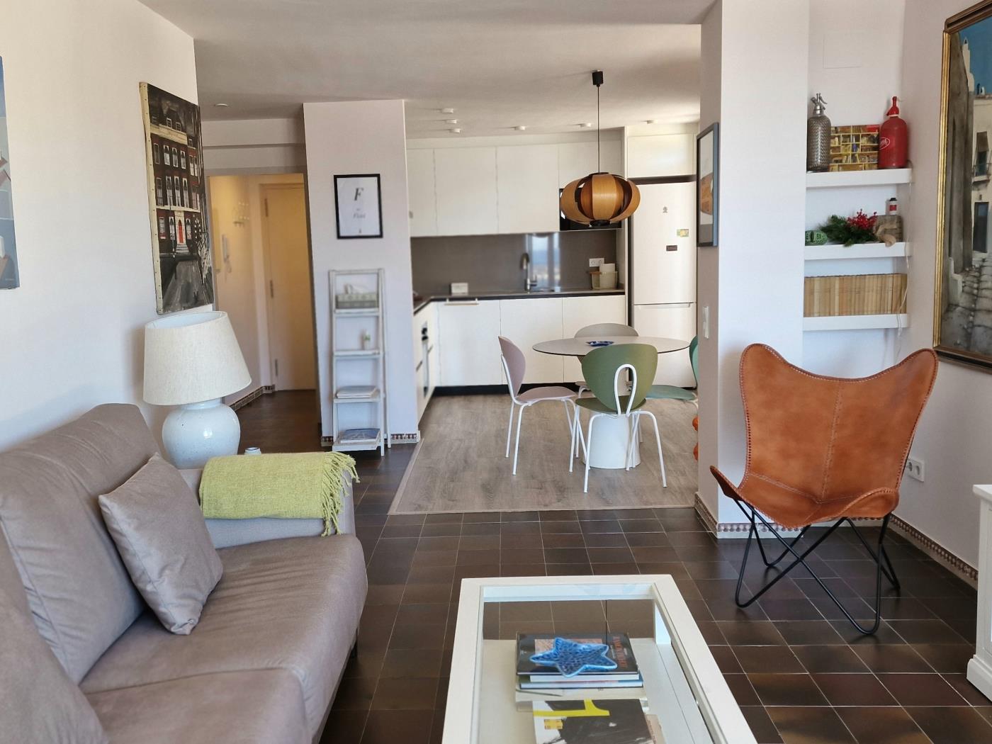 image Appartement DE LUXE en première LIGNE DE MER 3