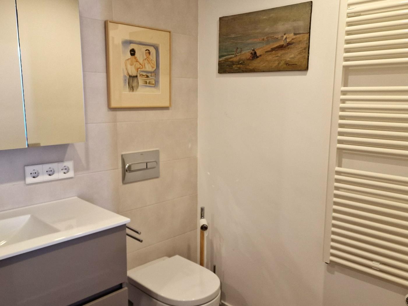 image Appartement DE LUXE en première LIGNE DE MER 9