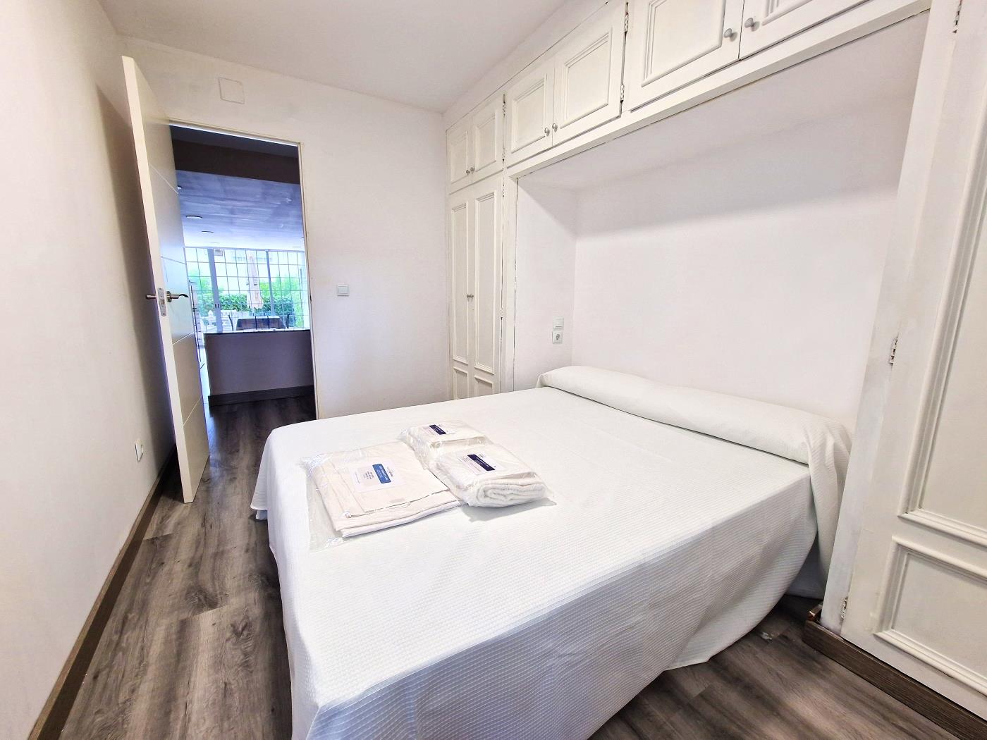 image APARTAMENTO CON TERRAZA Y PISCINA COMUNITARIA EN S'AGARO 10