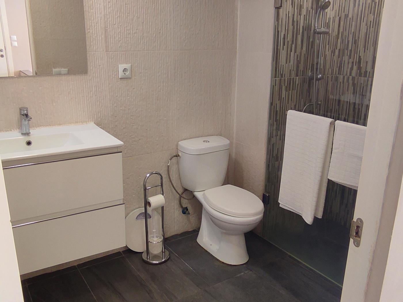image APARTAMENTO CON TERRAZA Y PISCINA COMUNITARIA EN S'AGARO 13