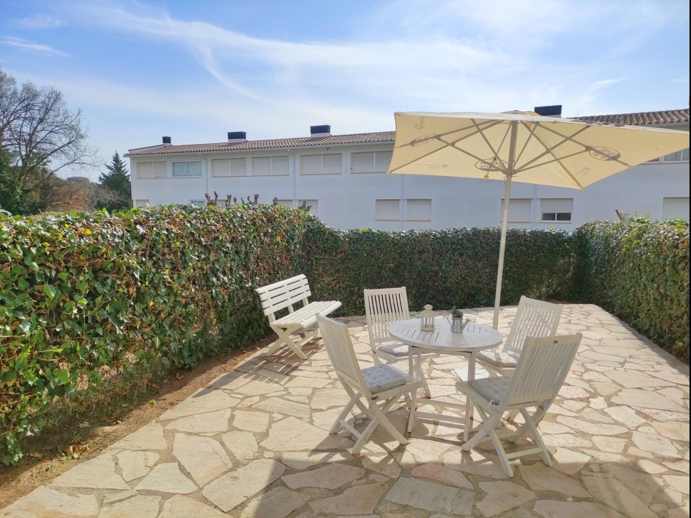 image APARTAMENTO CON TERRAZA Y PISCINA COMUNITARIA EN S'AGARO 7