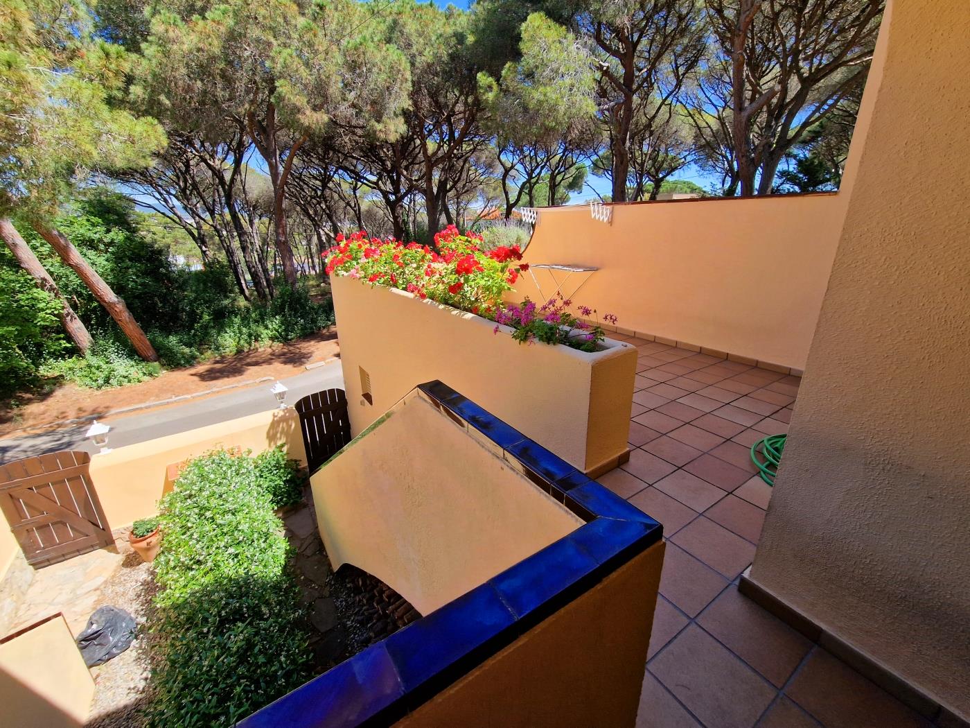 image Casa con piscina, jardín y parking a 8-10 minutos a pie de la playa de St.Feliu 25
