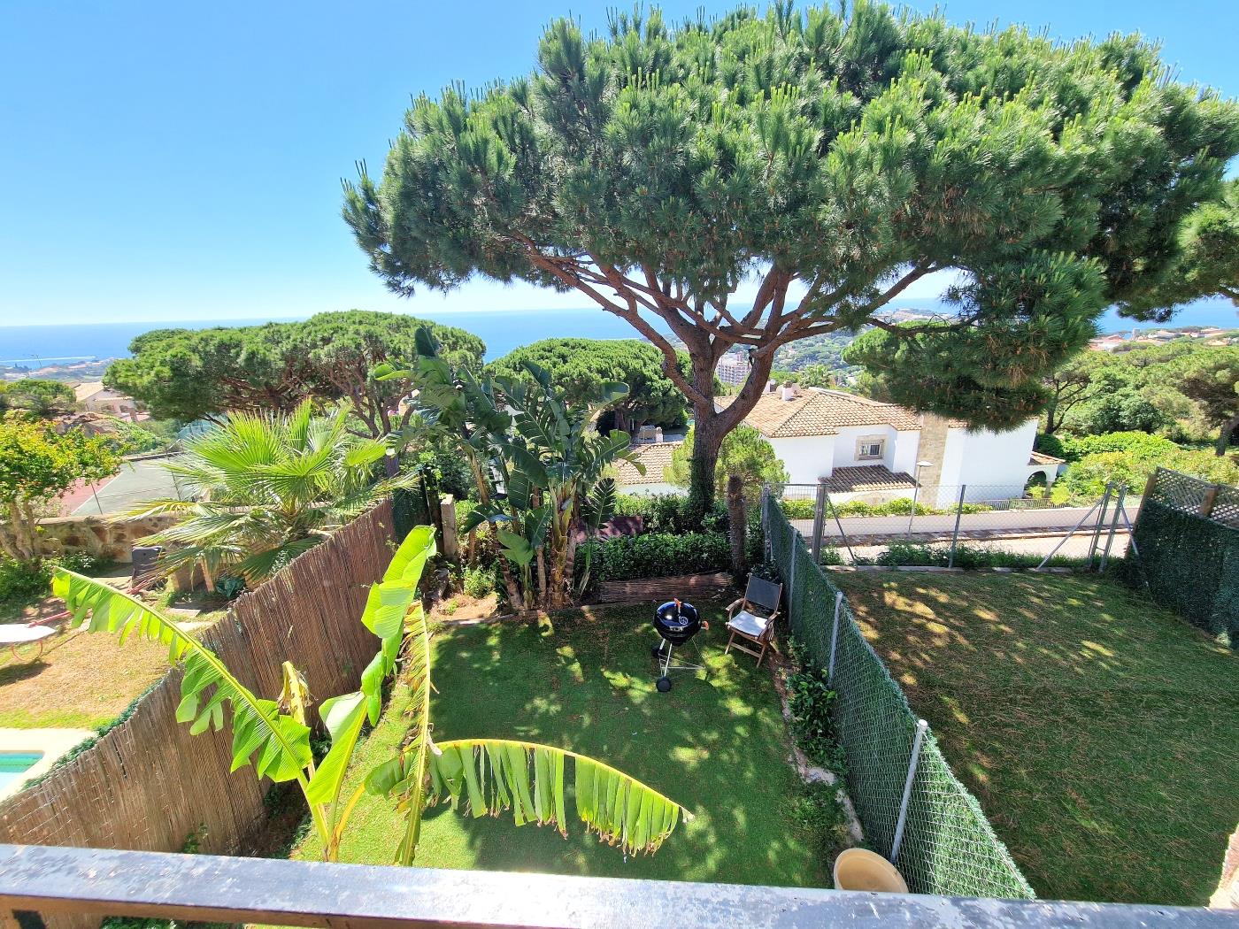 image Mediterranean house with SEA VIEWS, garden and terrace. 24