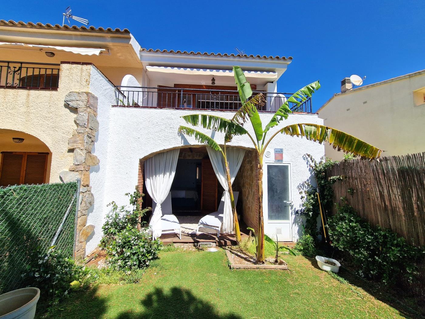 image Mediterranean house with SEA VIEWS, garden and terrace. 25