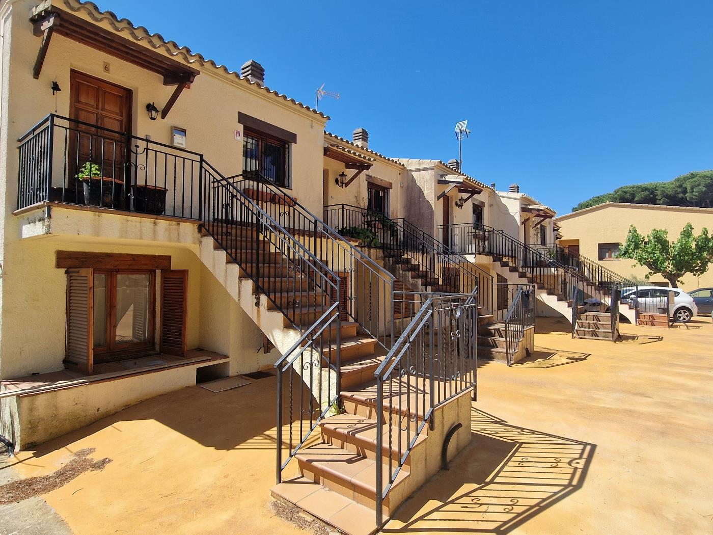 image Mediterranean house with SEA VIEWS, garden and terrace. 28