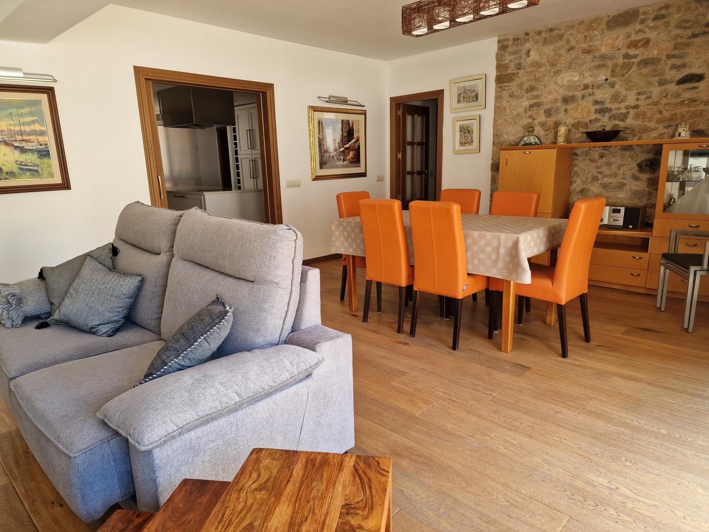 image Appartement TRÈS CENTRAL à deux minutes de la PLAGE 2