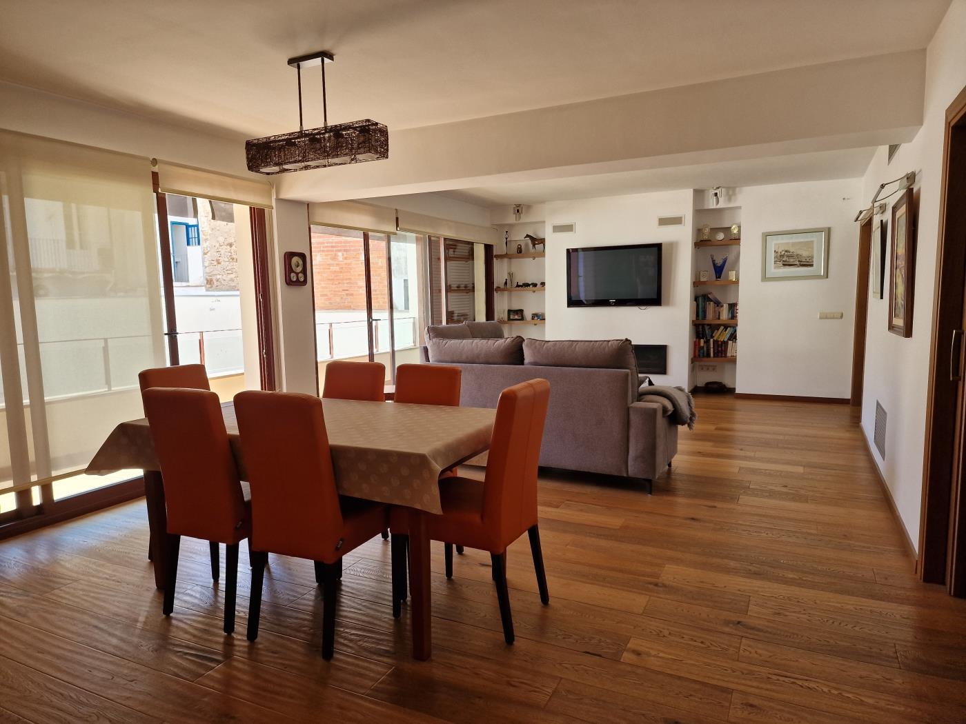 image Appartement TRÈS CENTRAL à deux minutes de la PLAGE 3
