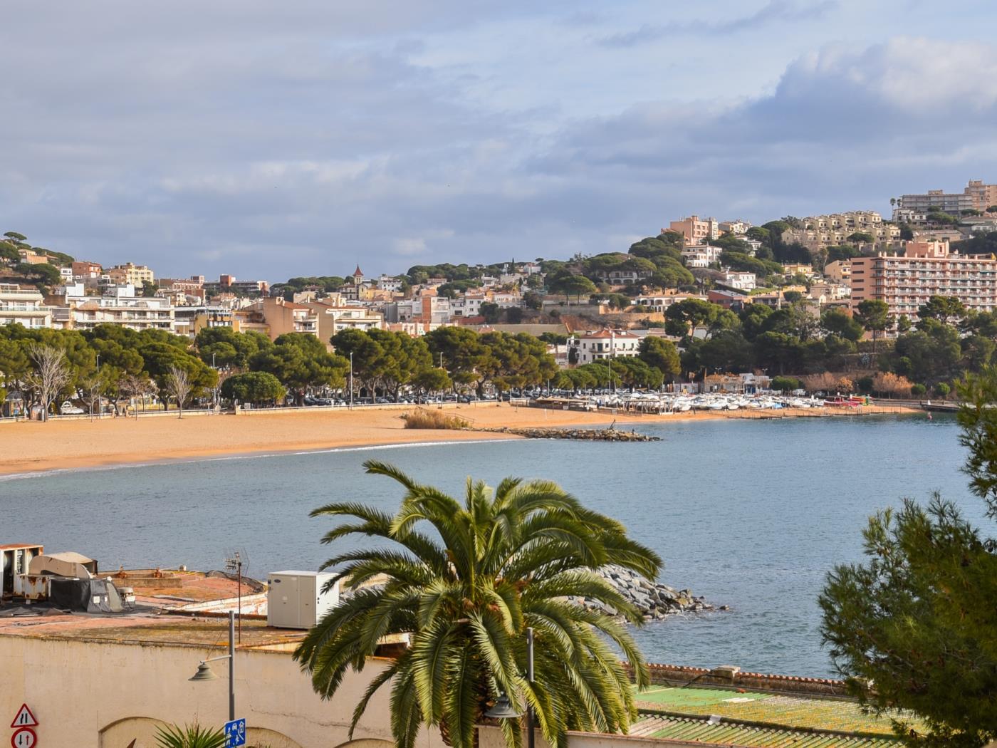 image APARTMENT with FABULOUS TERRACE and sea view in SANT FELIU 16