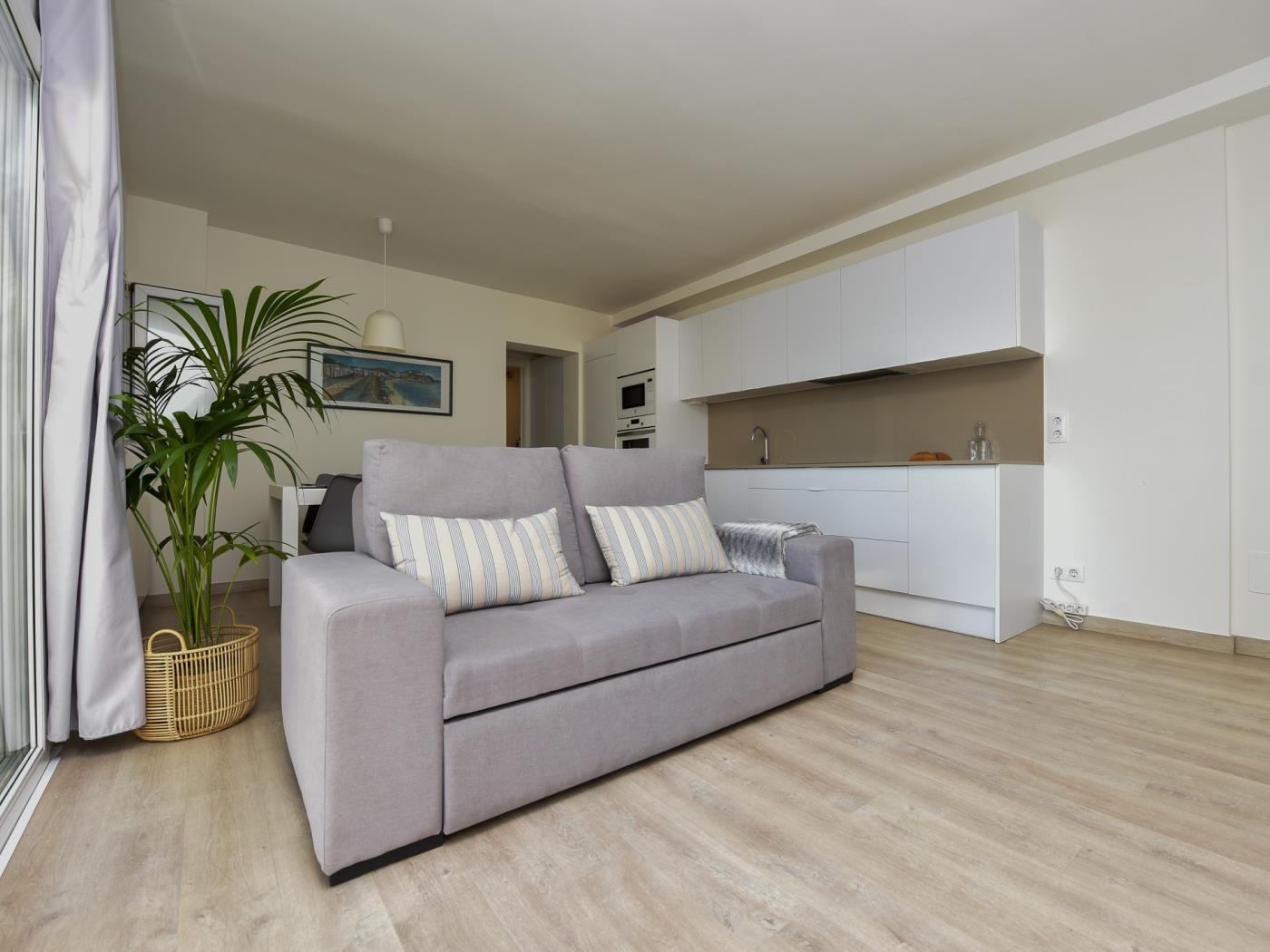 image APARTMENT with FABULOUS TERRACE and sea view in SANT FELIU 4