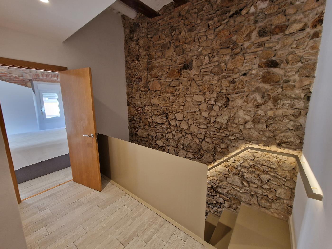 image Sensational duplex very central. 9
