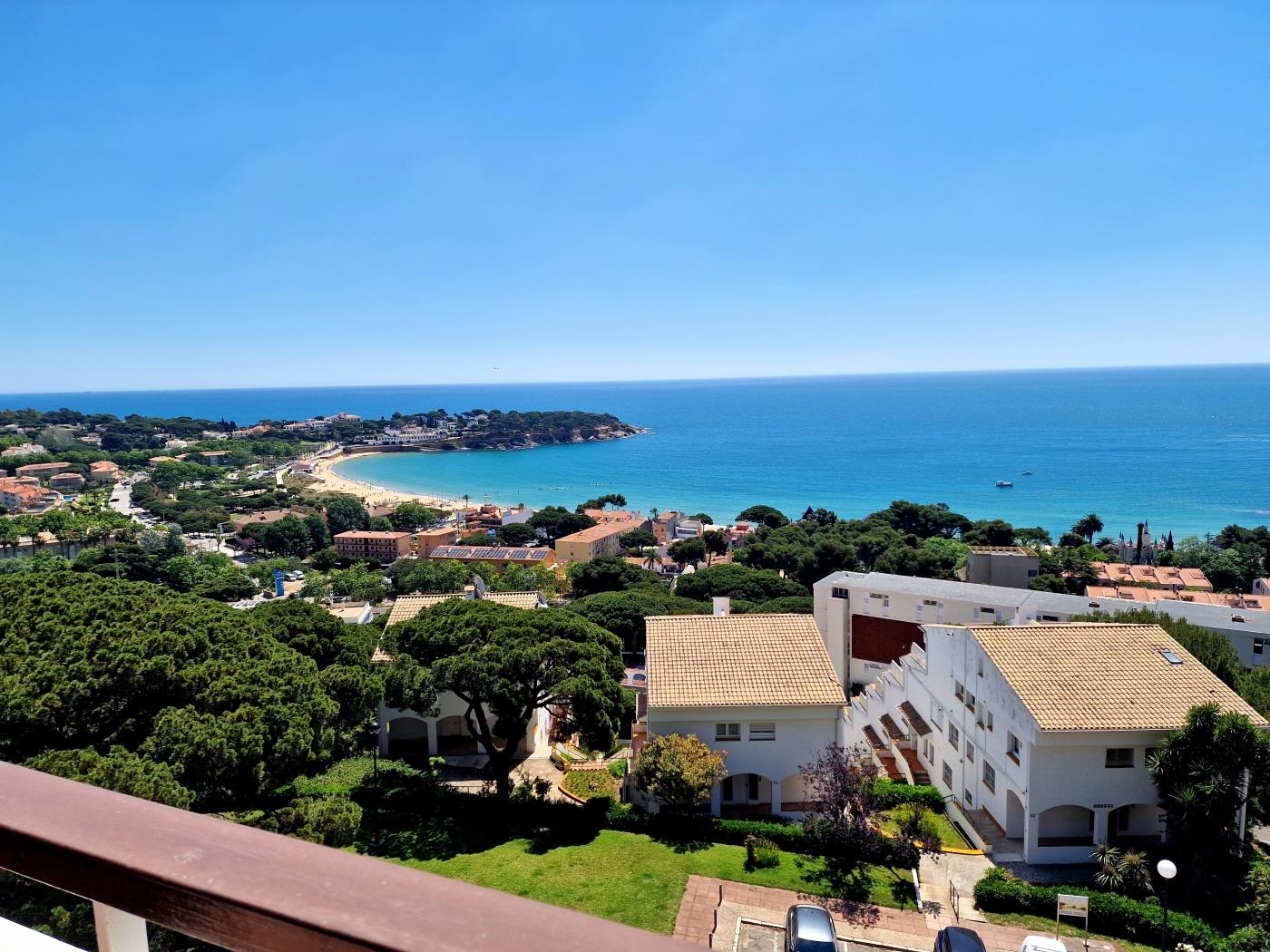 image Apartamento con vistas increíbles y piscina comunitaria 23