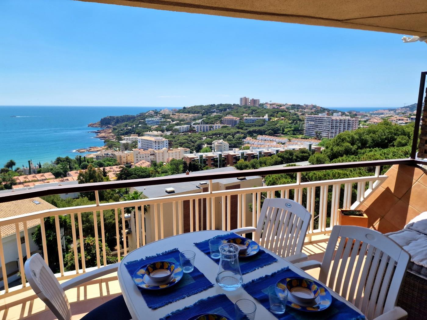image Apartamento con vistas increíbles y piscina comunitaria 5